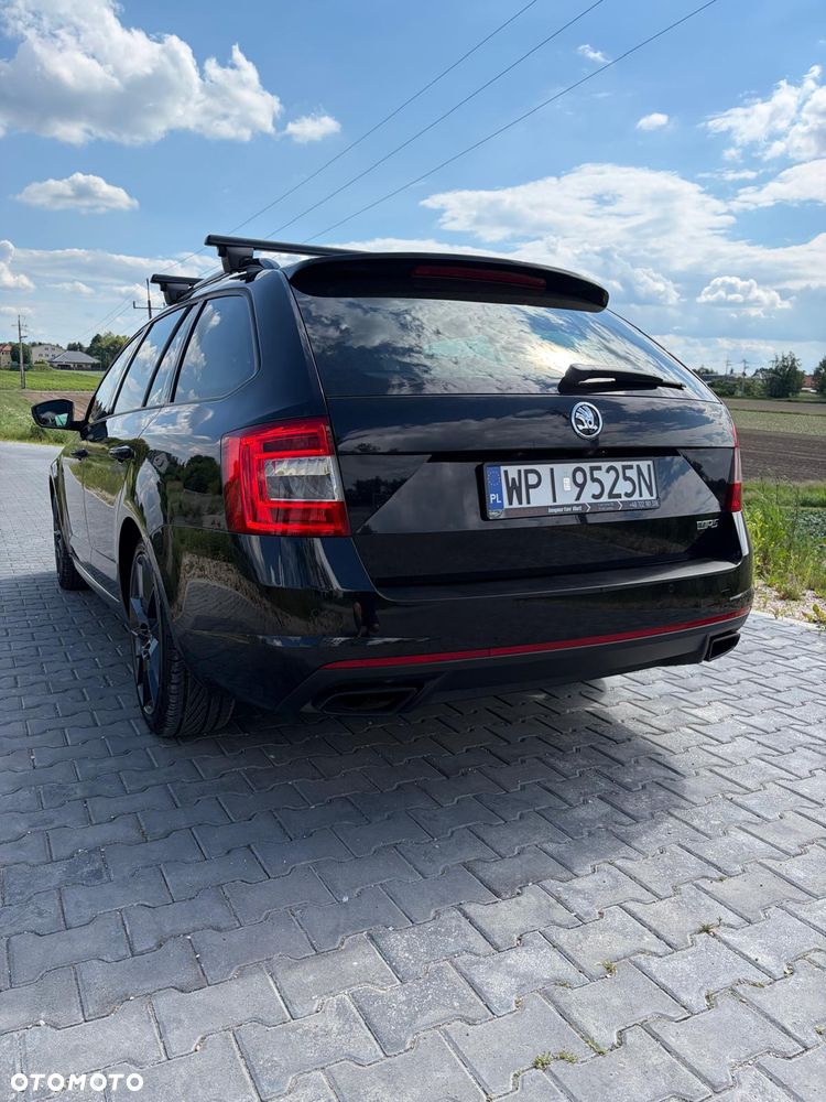 Skoda Octavia 2.0 TDI DSG RS - 24