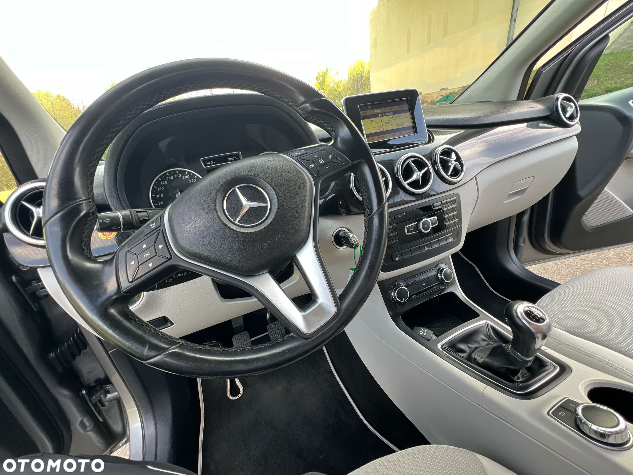 Mercedes-Benz Klasa B 180 CDI - 33