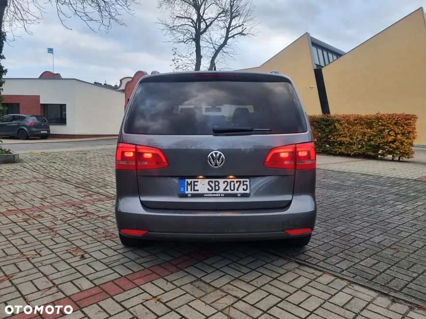 Volkswagen Touran 2.0 TDI Highline - 4