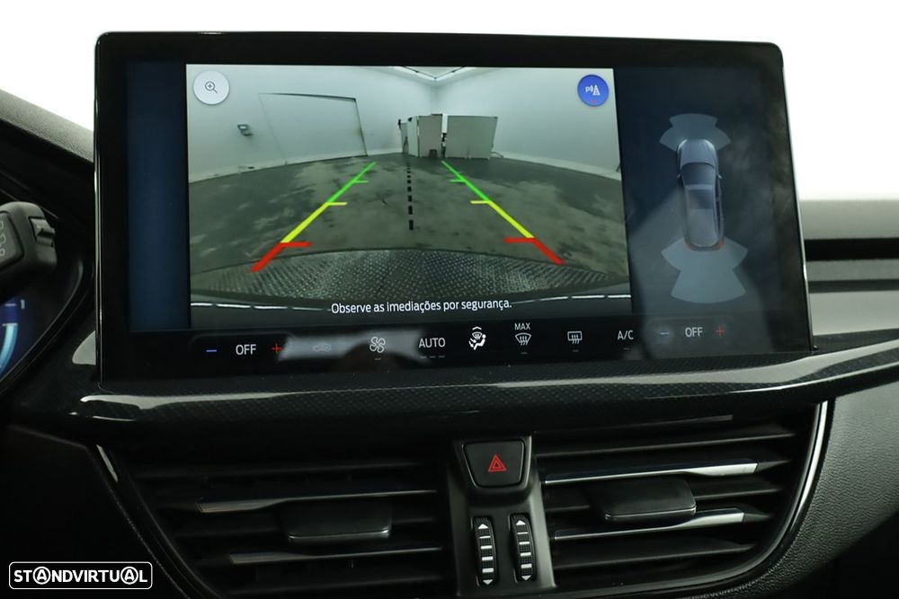 Ford Focus 1.0 EcoBoost MHEV ST-Line X - 11