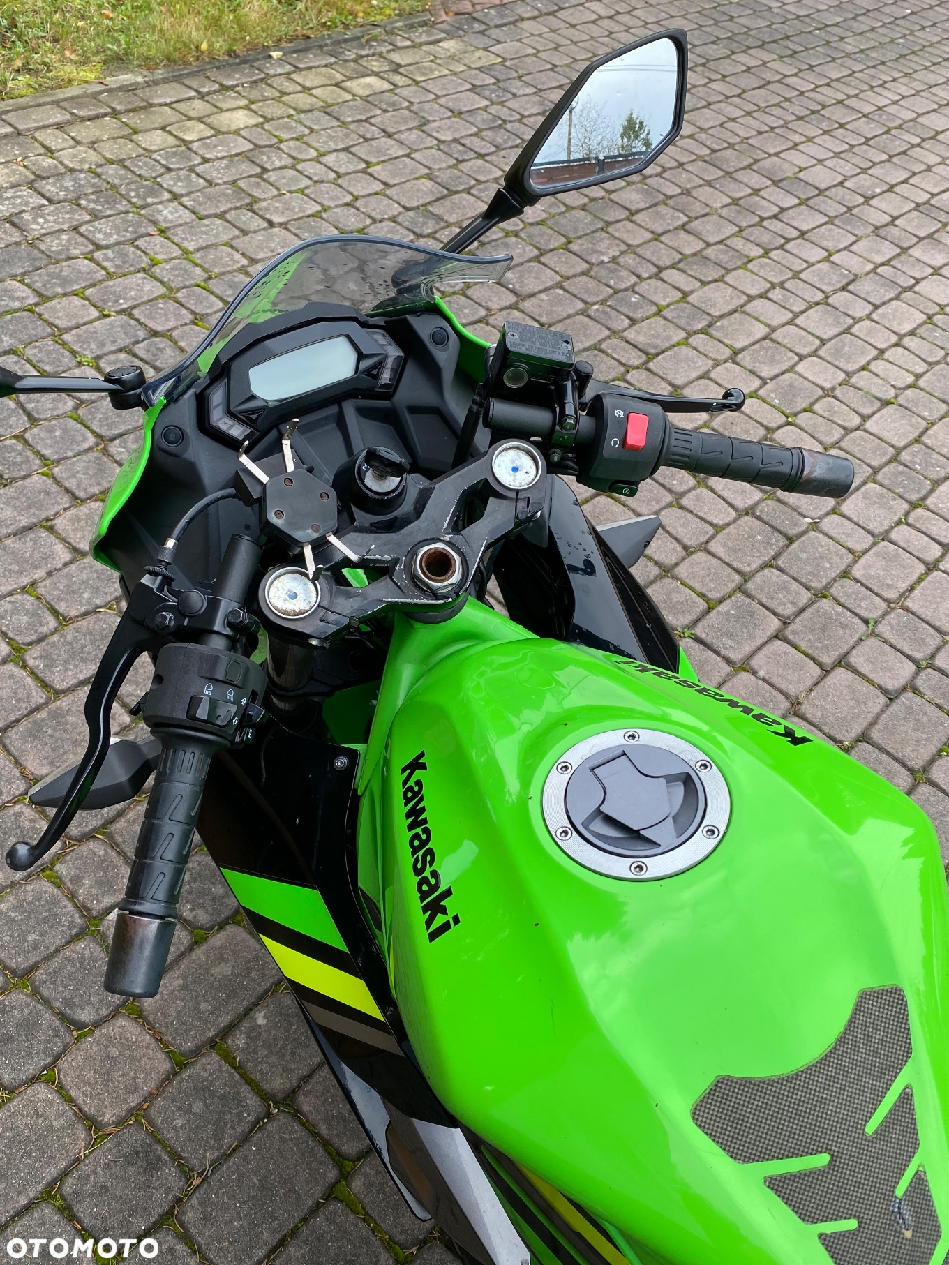 Kawasaki Ninja - 7