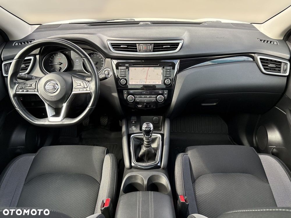 Nissan Qashqai 1.3 DIG-T N-Connecta - 12
