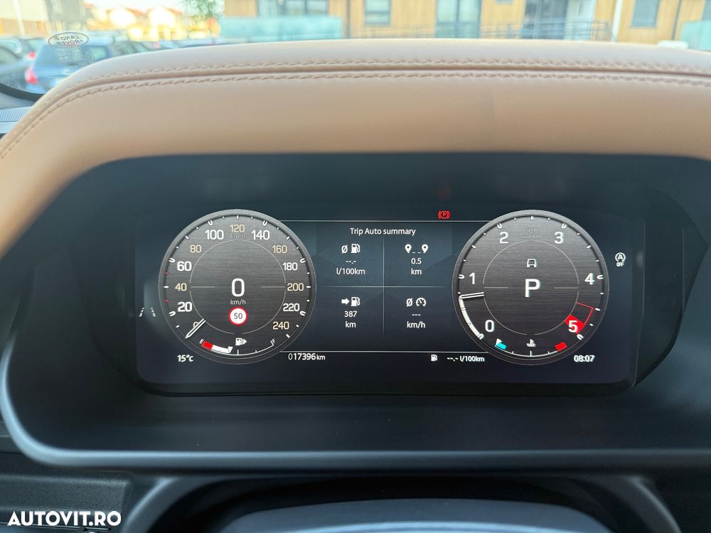 Land Rover Defender - 10