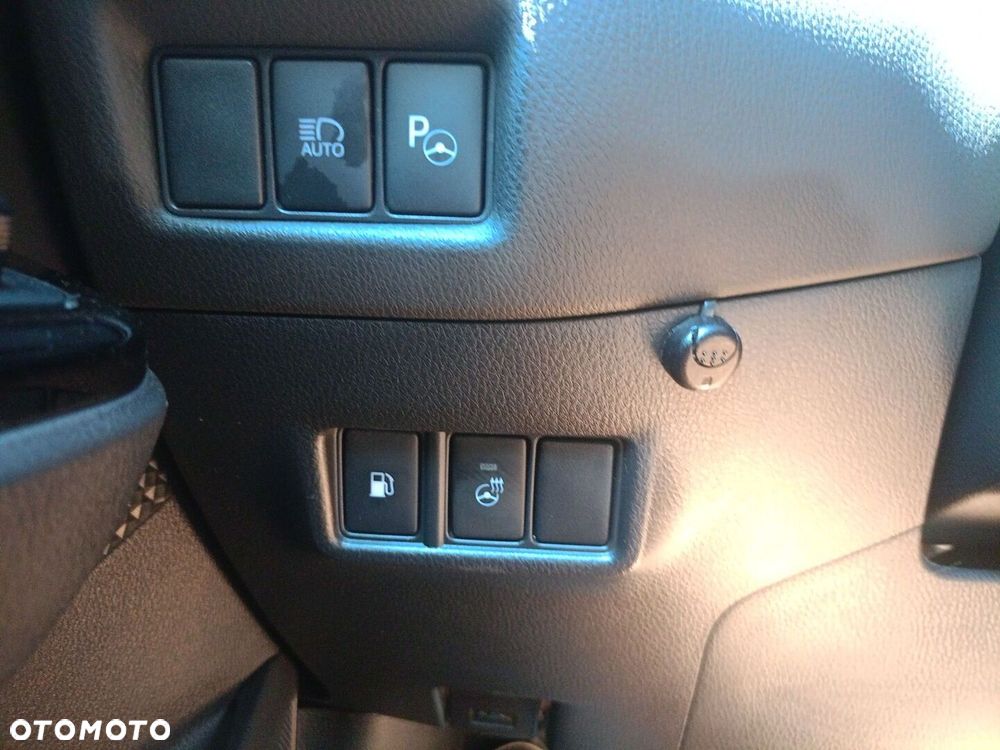 Toyota C-HR 1.8 Hybrid GPF GR Sport - 24
