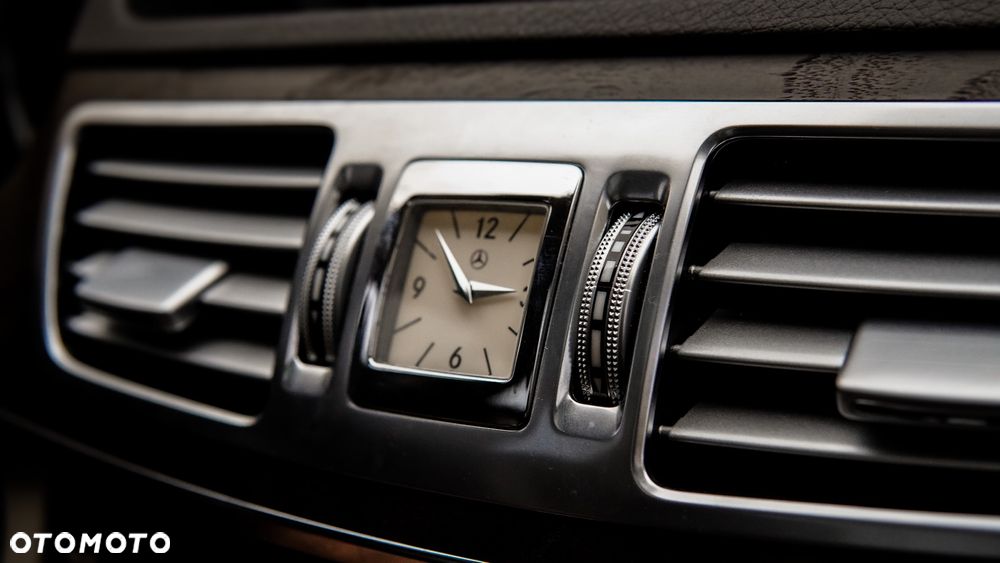 Mercedes-Benz Klasa E 350 BlueTEC 4-Matic Avantgarde - 26