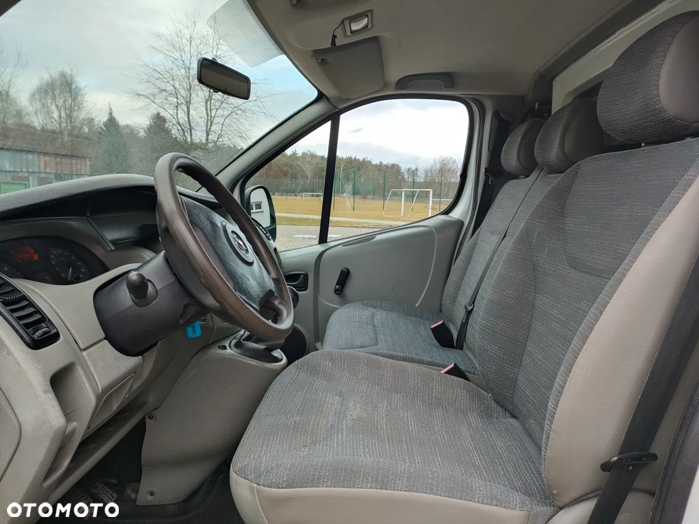 Opel Vivaro - 12