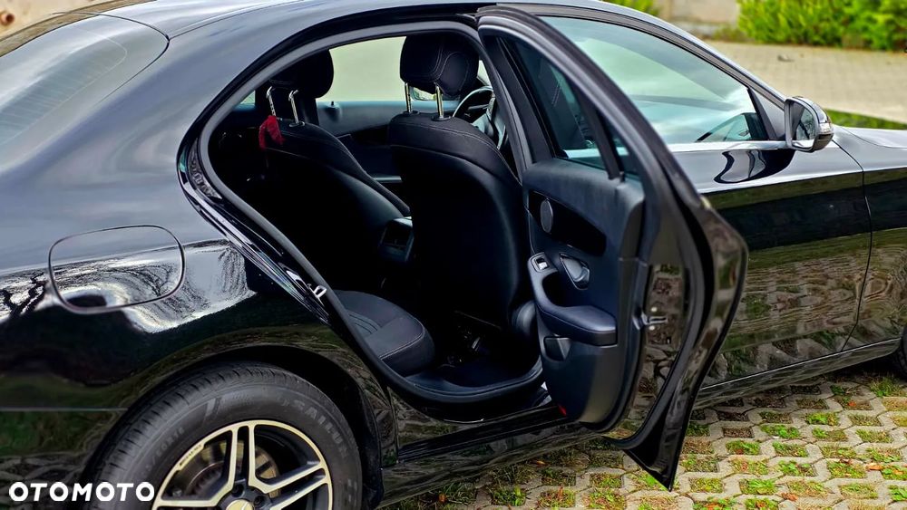 Mercedes-Benz Klasa C 160 9G-TRONIC - 12