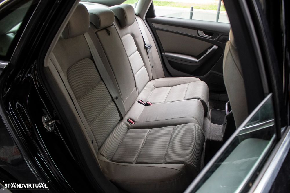 Audi A4 2.0 TDI DPF Ambition - 16