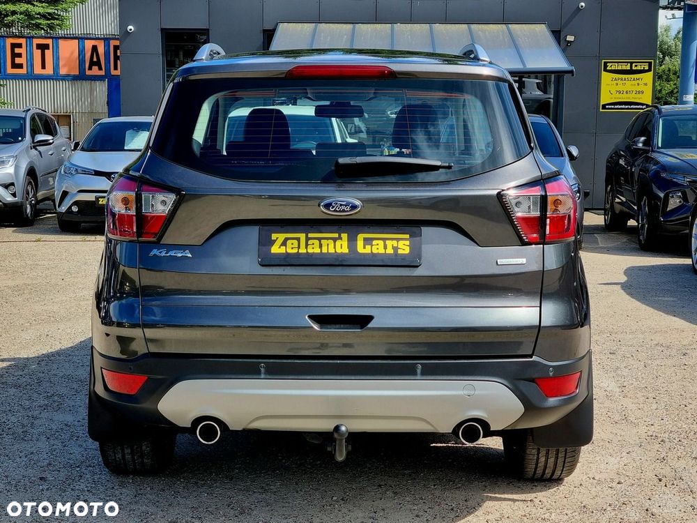 Ford Kuga 1.5 EcoBoost 2x4 Titanium - 6