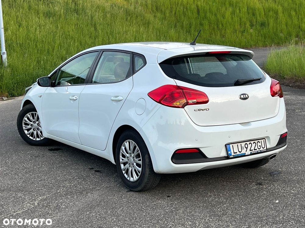 Kia Ceed 1.6 GDI Business Line - 16