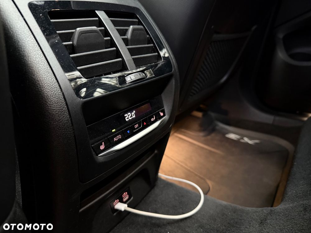 BMW X3 - 7