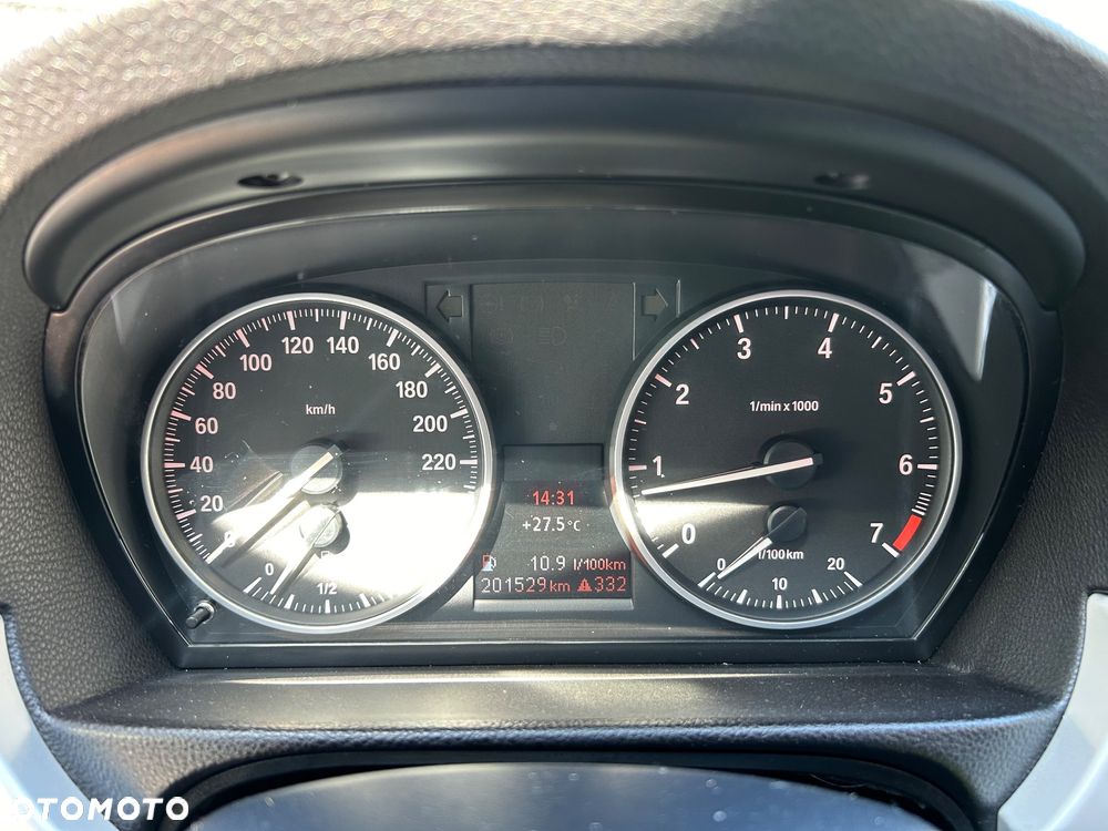 BMW Seria 3 318i Edition Exclusive - 13