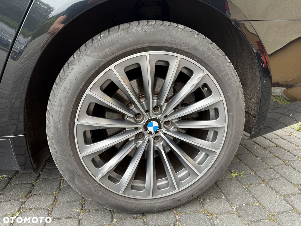 BMW Seria 7 740d - 39