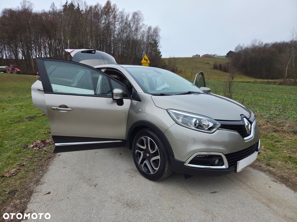 Renault Captur 1.2 TCe Helly Hansen EDC - 22