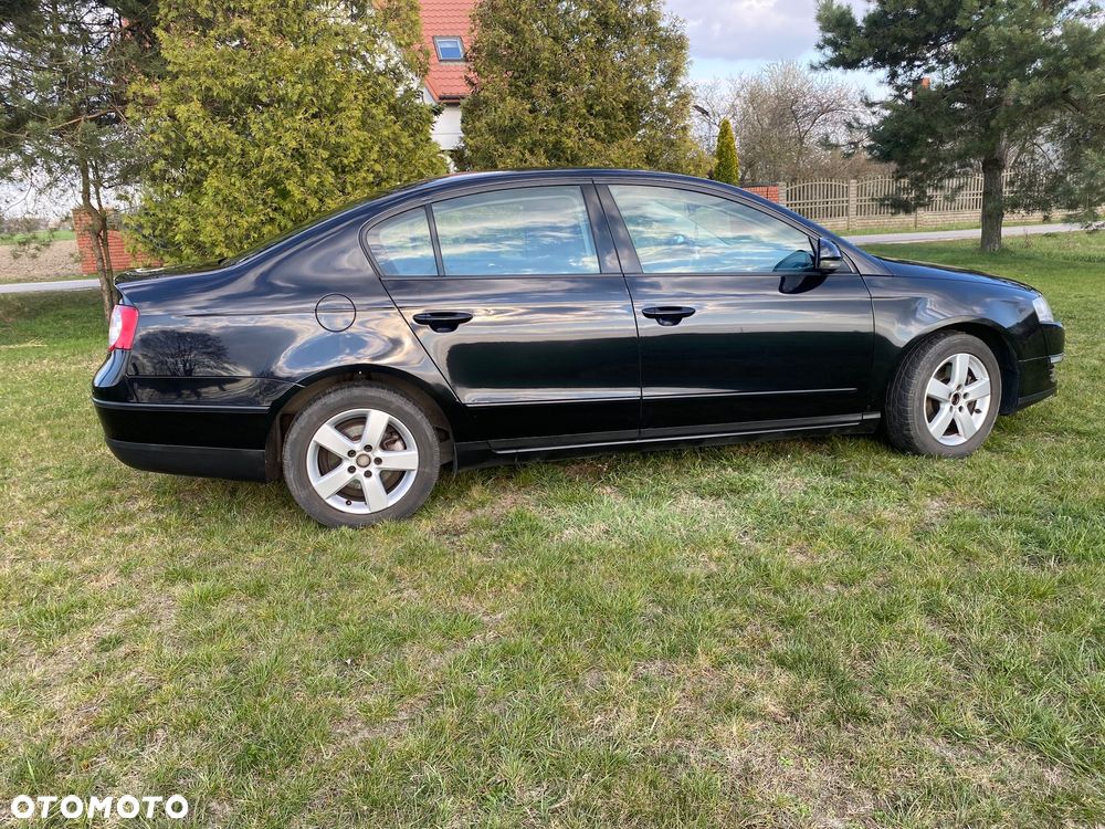 Volkswagen Passat 1.9 TDI Comfortline - 7