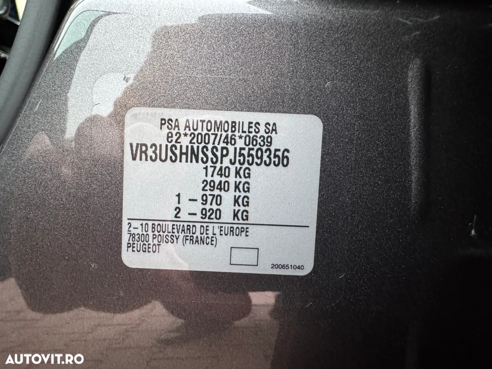 Peugeot 2008 PureTech 130 EAT8 Allure Pack - 30