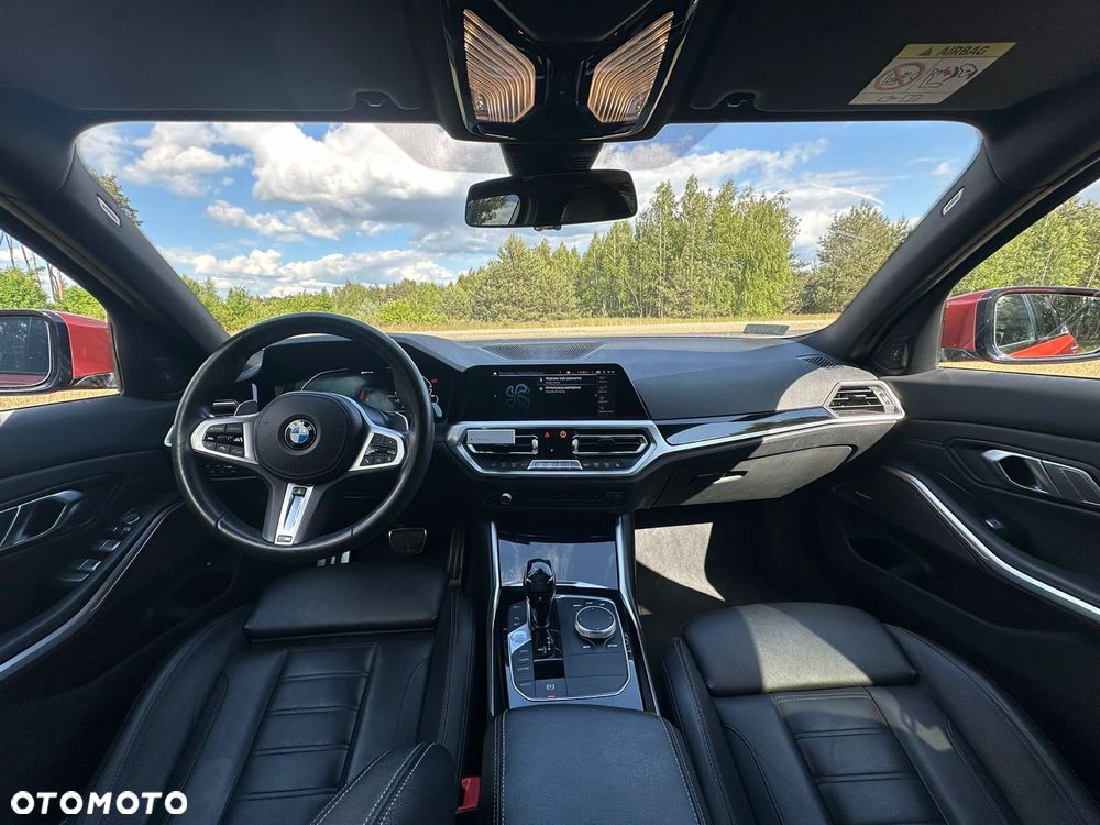 BMW Seria 3 330e M Sport sport - 22