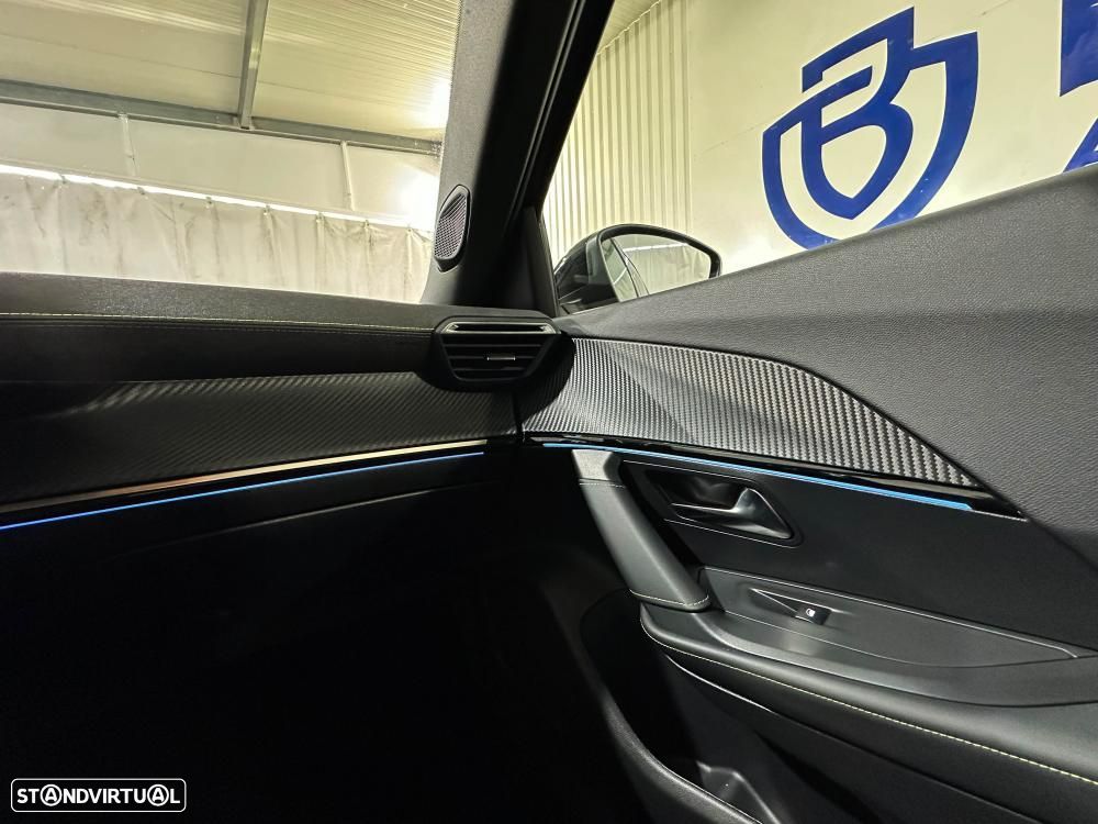 Peugeot e-2008 54 kWh GT - 33