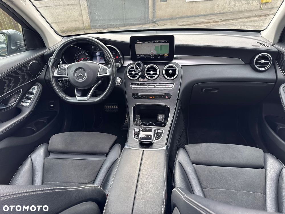 Mercedes-Benz GLC 250 d 4Matic 9G-TRONIC AMG Line - 17