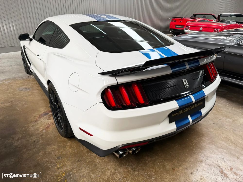 Ford Mustang - 5