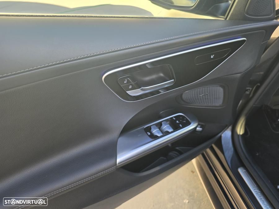 Mercedes-Benz C 300 e AMG Line - 41