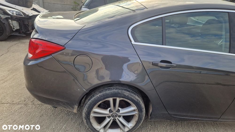 OPEL INSIGNIA A BŁOTNIK PRAWY TYŁ Z177 - 1