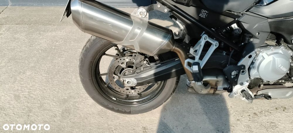 BMW F - 7