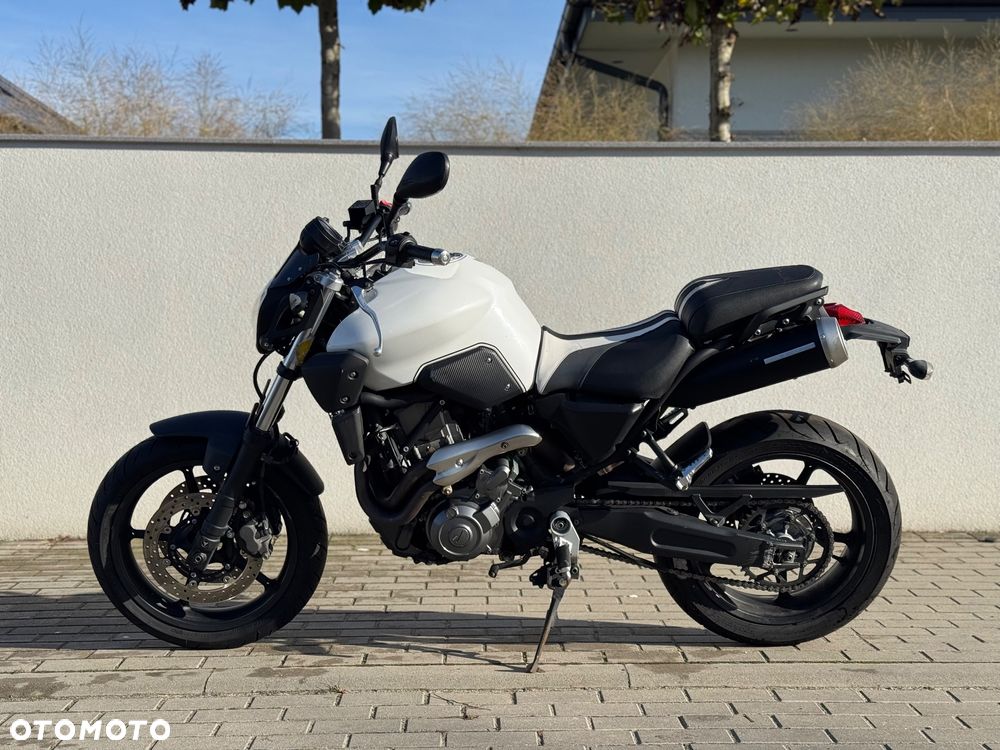 Yamaha MT - 1