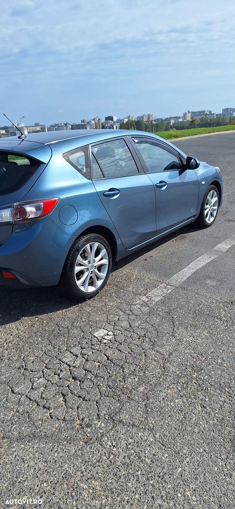 Mazda 3 2010 photo 2