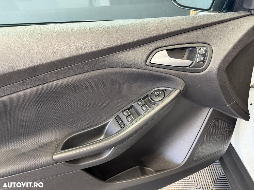 Ford Focus 1.5 EcoBlue Active - 20
