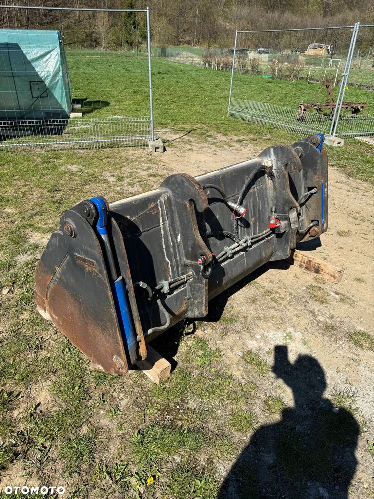 Kramer ALLRAD 680 - 35