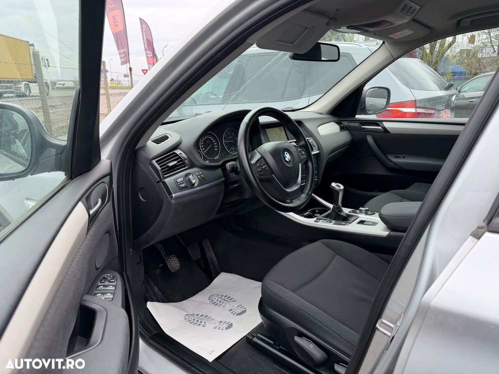 BMW X3 sDrive18d - 12