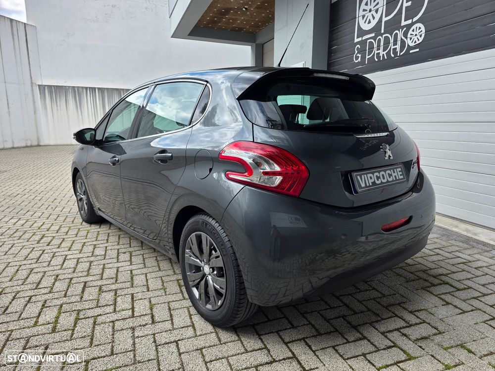 Peugeot 208 1.6 e-HDi Allure - 30