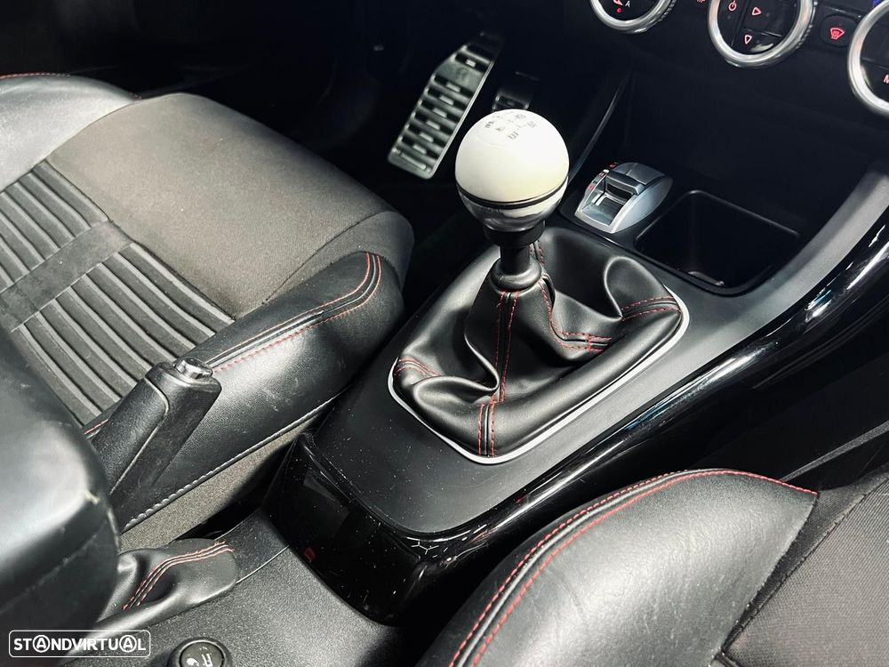 Alfa Romeo Giulietta 1.6 JTDm Distinctive - 30
