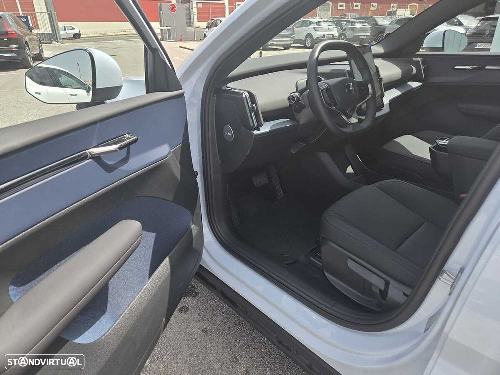 Volvo EX30 - 8