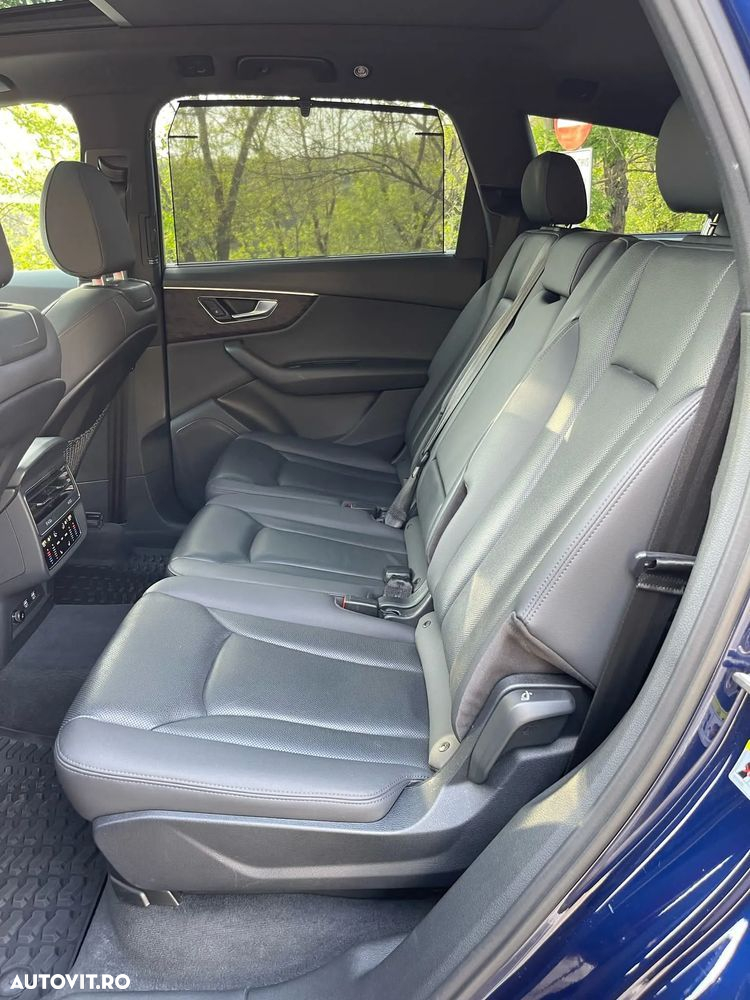 Audi Q7 3.0 55 TFSIe quattro Tiptronic S Line - 8