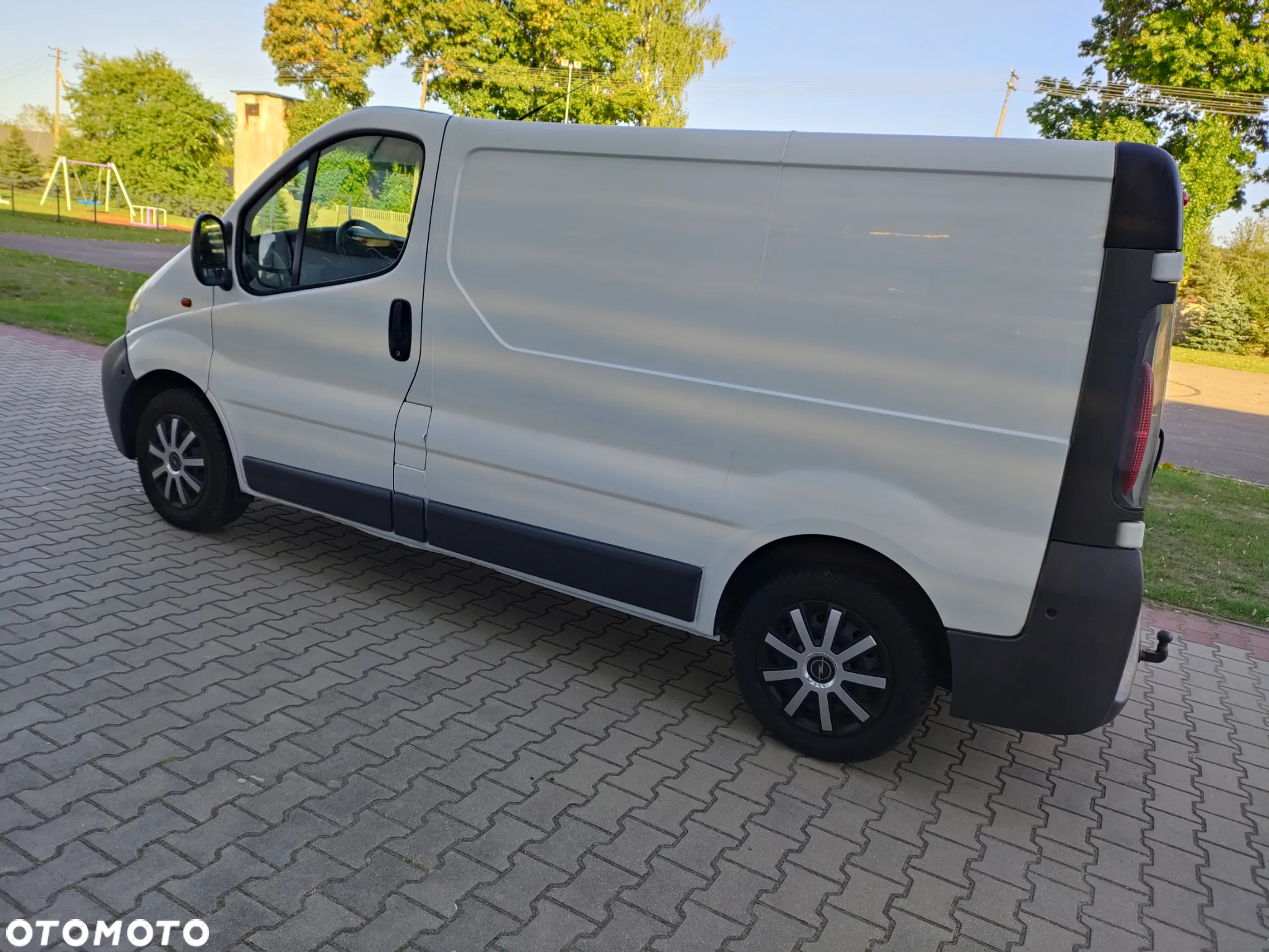 Opel Vivaro - 11