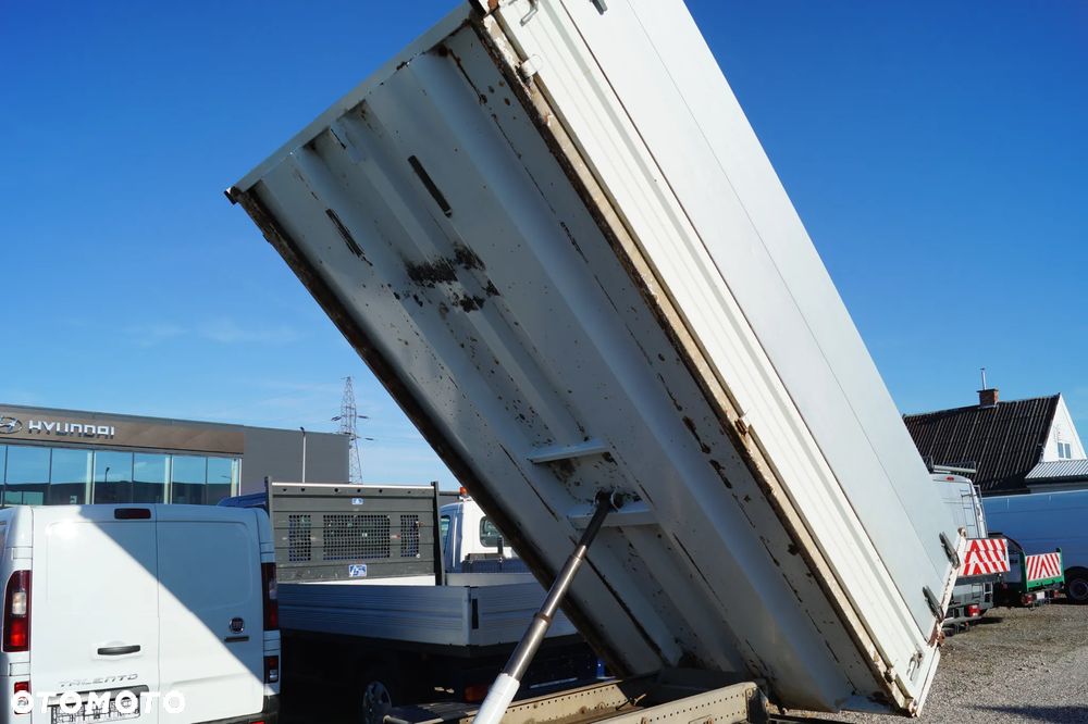 Mitsubishi CENTER FUSO - 6