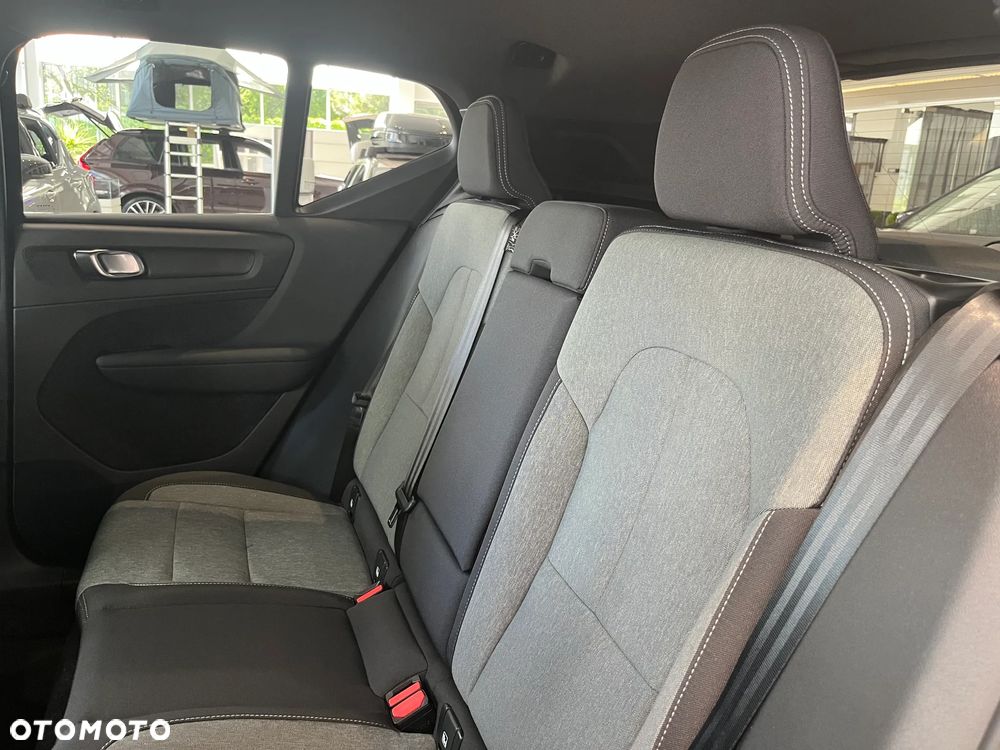 Volvo XC 40 B3 Plus Dark - 13