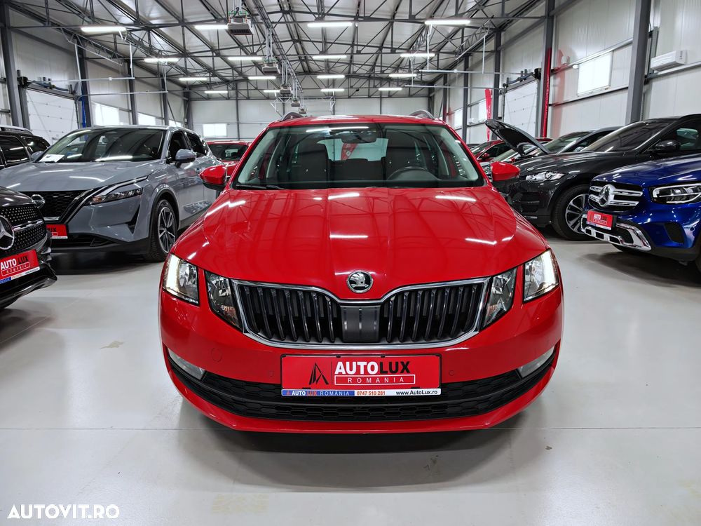 Skoda Octavia 1.6 TDI DSG Style - 4