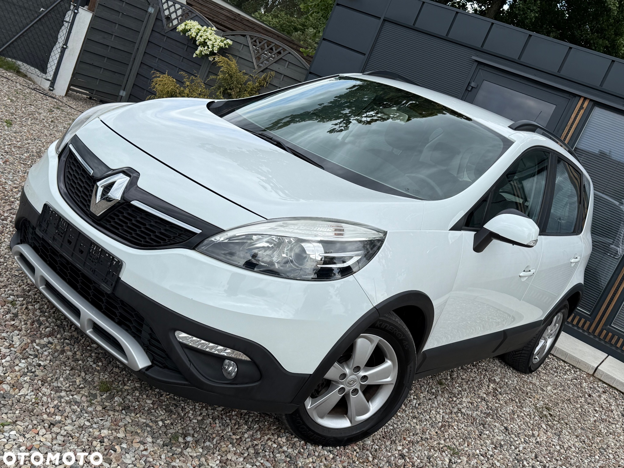 Renault Scenic ENERGY TCe 115 S&S Xmod Paris - 11