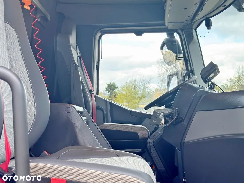 Renault C430 * SKRZYNIA 6,80 m * PALFINGER PK 26002 - EHD + PILOT / 8x4 - 11