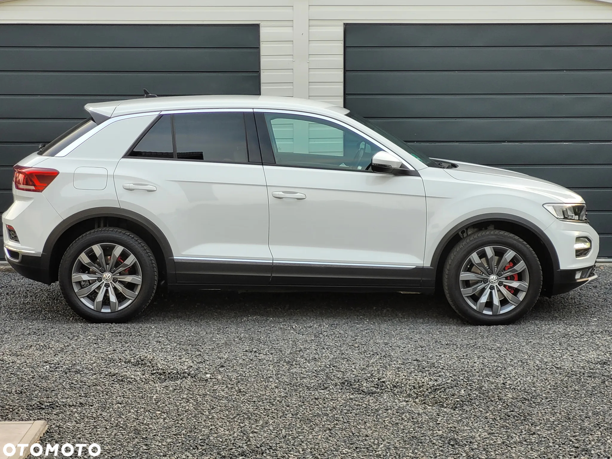 Volkswagen T-Roc - 6