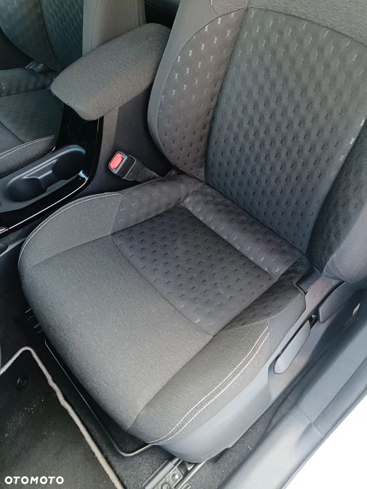 Toyota Corolla 1.8 Hybrid Comfort - 18