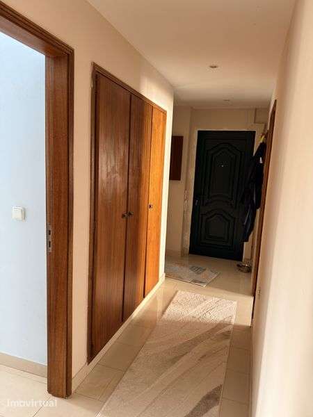 Excelente Apartamento T3 para Arrendamento com AC em todos os comodos - Grande imagem: 4/7