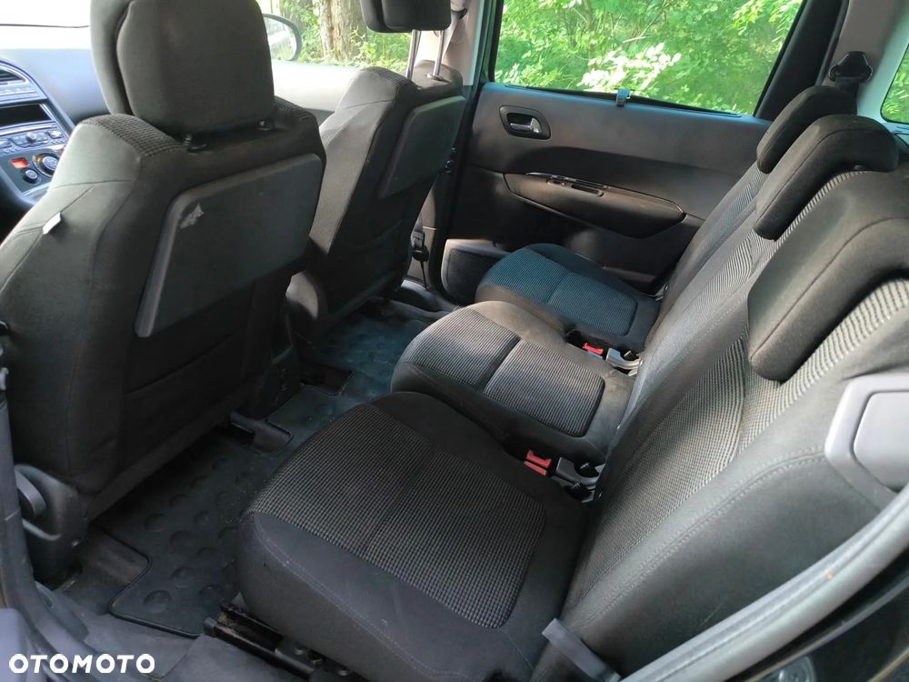 Peugeot 5008 2.0 HDi Allure 7os - 7