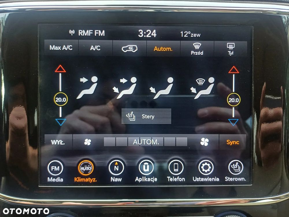 Jeep Grand Cherokee - 24