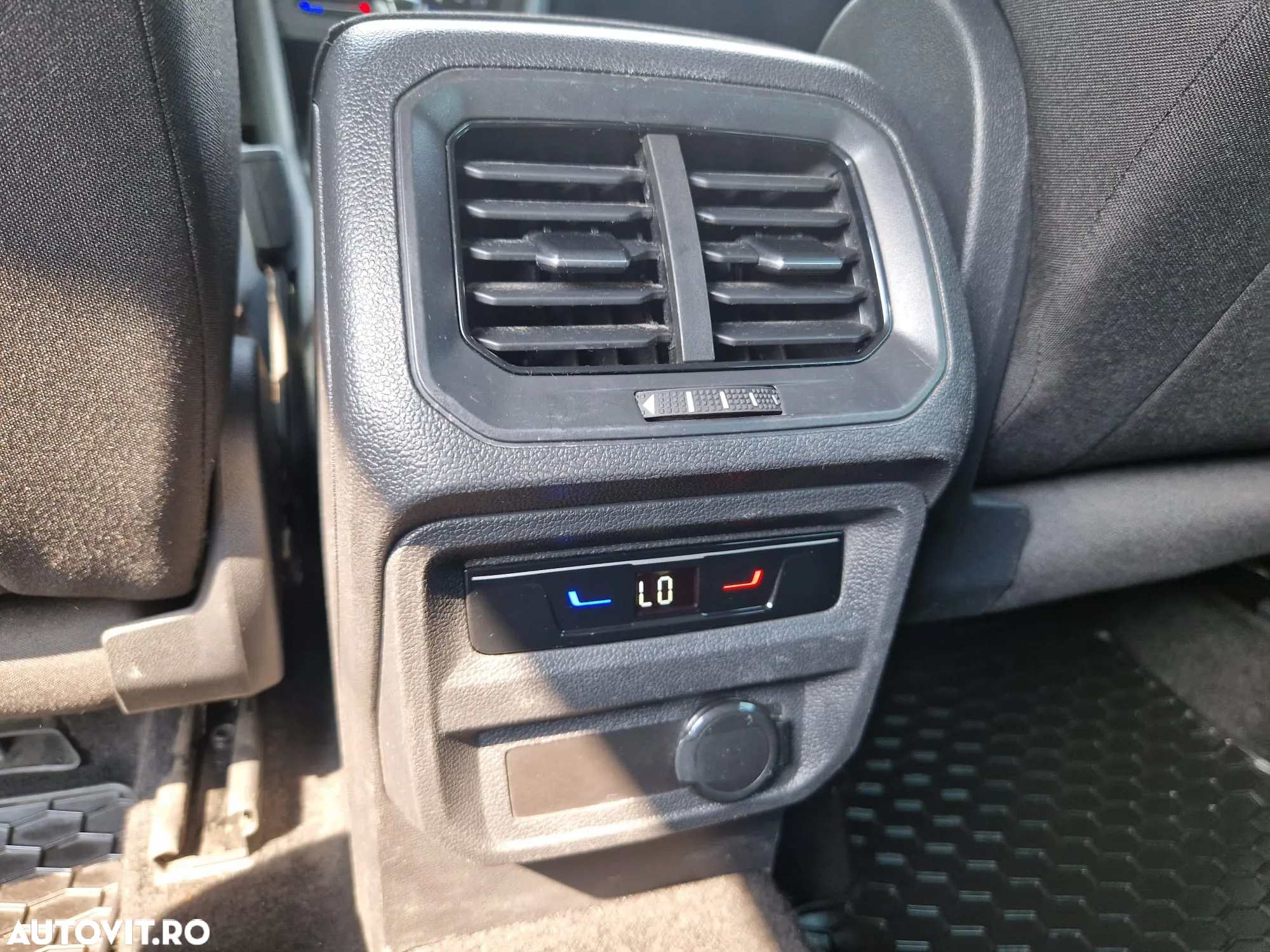 Volkswagen Tiguan 2.0 TDI SCR DSG 4Motion Life - 23