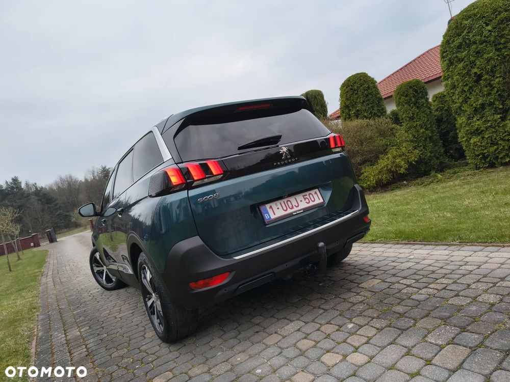 Peugeot 5008 - 5