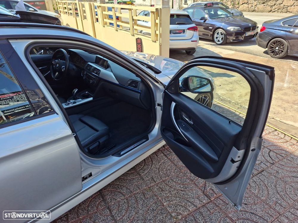 BMW 320 d Auto Pack M - 22